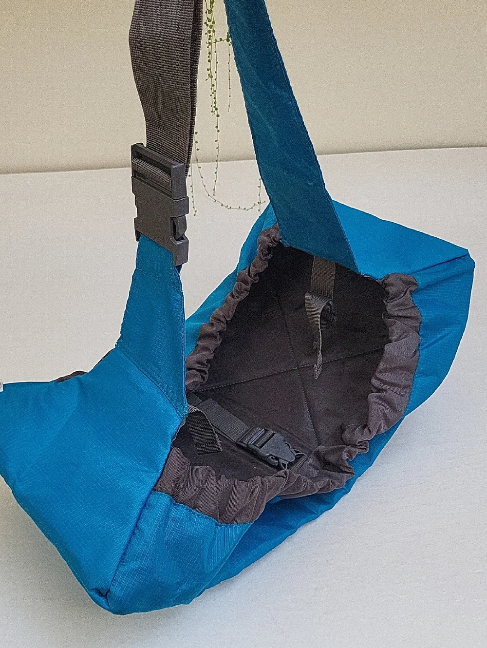 Outward Hound Dog Sling Dog Carrier Teal Pre-Owned